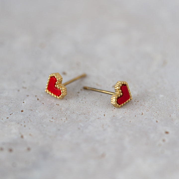 Coffret cadeau avec bague, boucles d'oreilles et collier en forme de cœur rouge